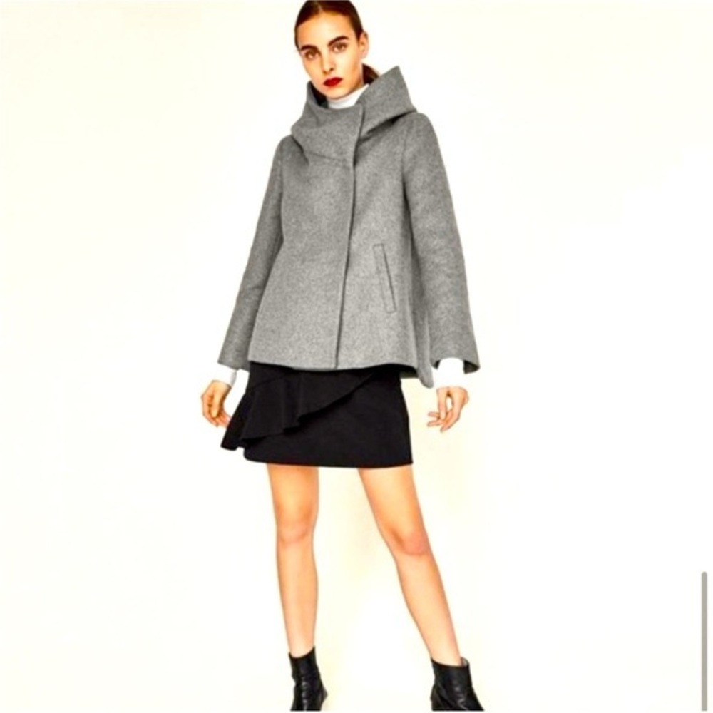Zara coat with wrap around collar in beige